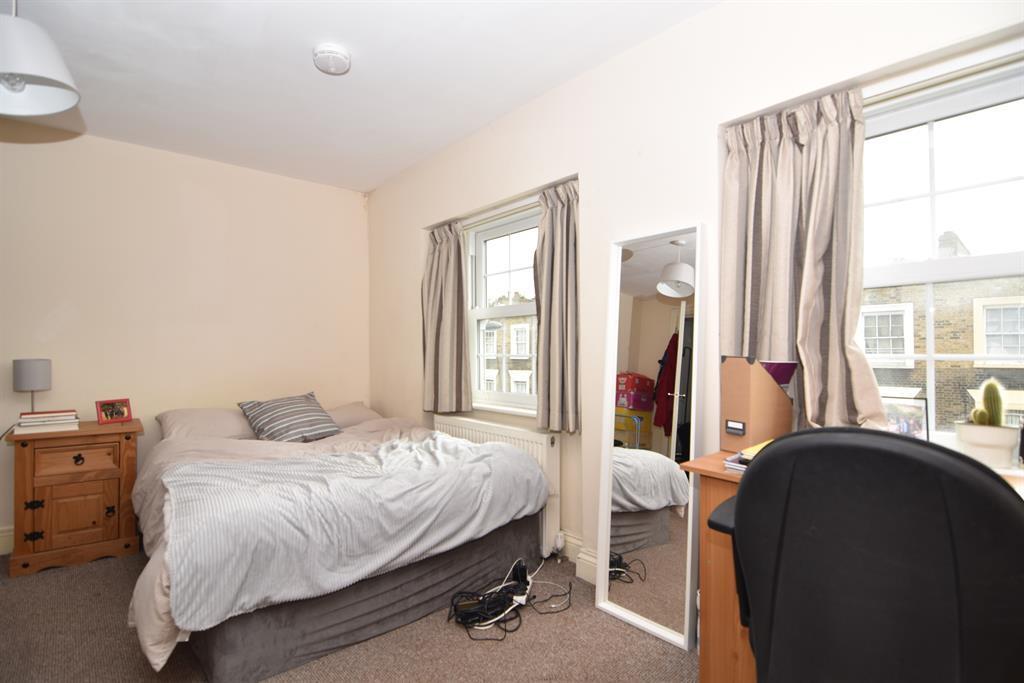 3 bed 1st Floor Flat for rent in Camden Town. From Hunters - Camden 3 bed 1st Floor Flat for rent in Camden Town. From Hunters - Camden