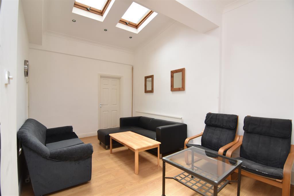 3 bed 1st Floor Flat for rent in Camden Town. From Hunters - Camden 3 bed 1st Floor Flat for rent in Camden Town. From Hunters - Camden