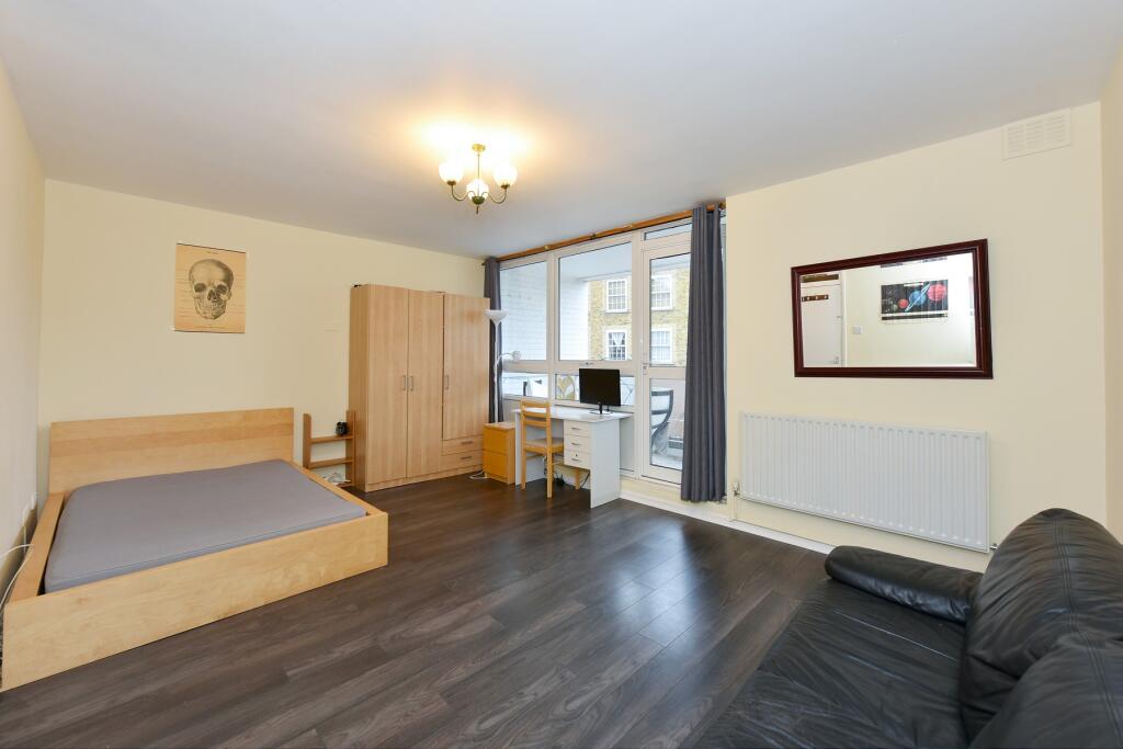 4 bed 1st Floor Flat for rent in London. From Kinleigh Folkard & Hayward - Sales - Holland Park