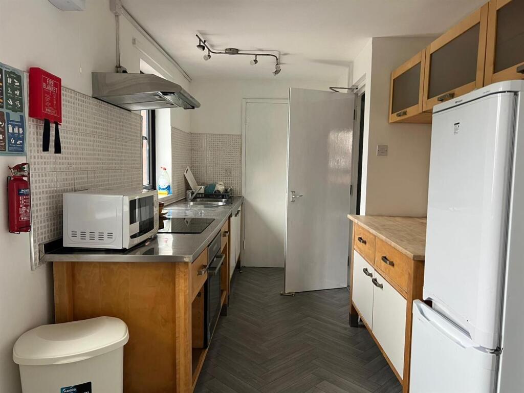 3 bed 1st Floor Flat for rent in Leigh Woods. From Bristol SU Lettings - Bristol