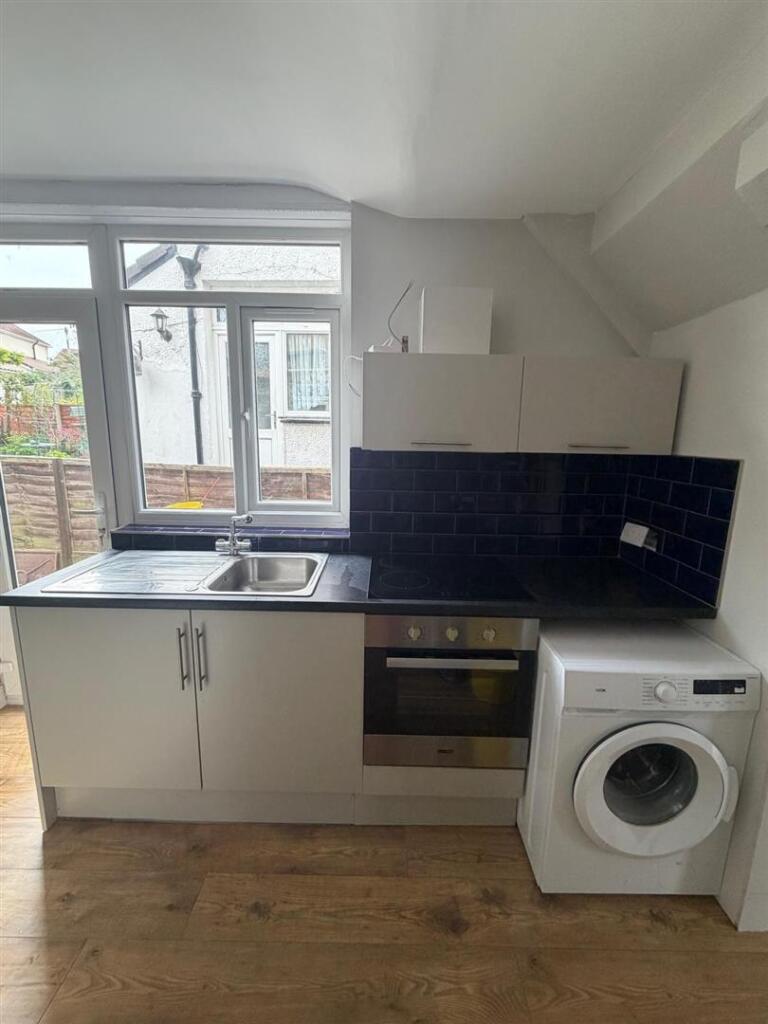 6 bed End of Terrace for rent in Bristol. From Bristol SU Lettings - Bristol