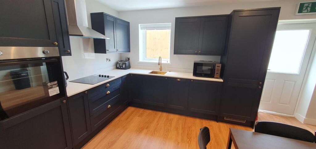 5 bed Detached for rent in Bristol. From Bristol SU Lettings - Bristol