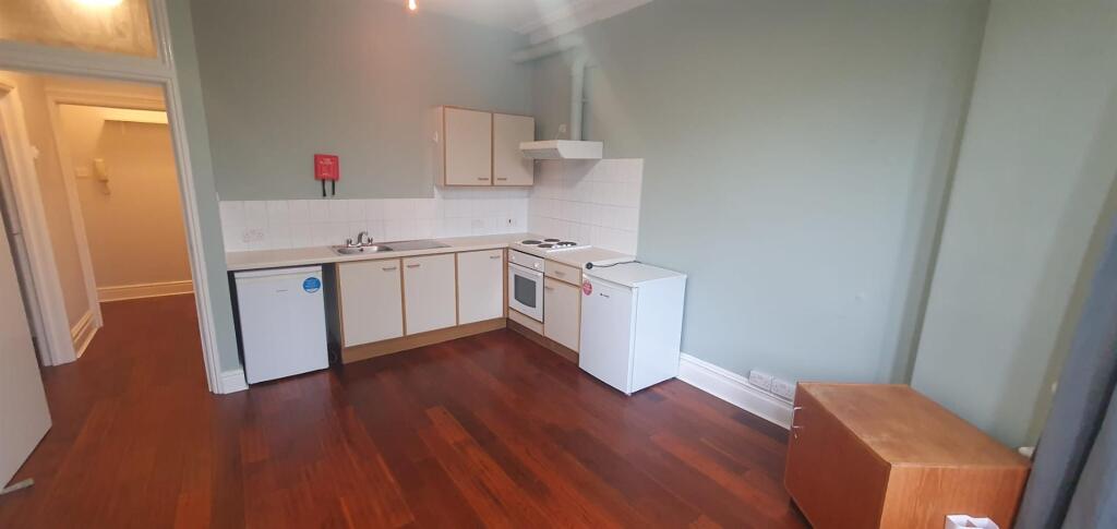 1 bed 1st Floor Flat for rent in Leigh Woods. From Bristol SU Lettings - Bristol 1 bed 1st Floor Flat for rent in Leigh Woods. From Bristol SU Lettings - Bristol