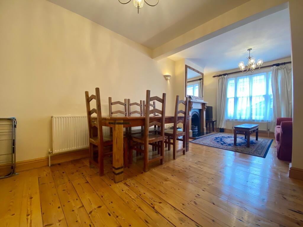 4 bed Mid Terraced House for rent in Cambridge. From Leaders - Cambridge
