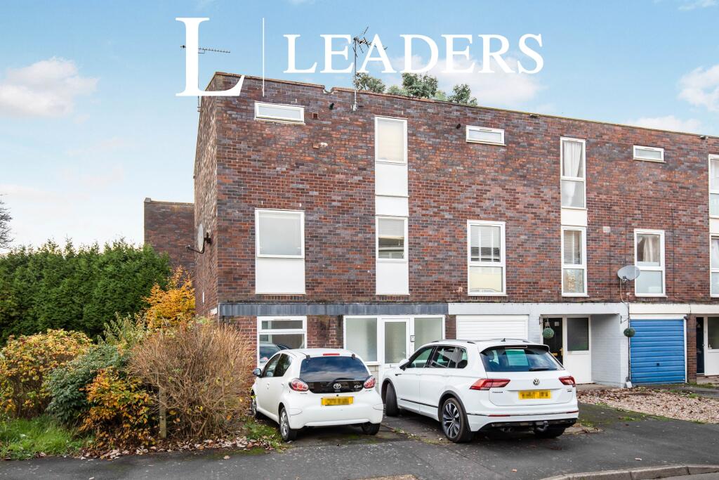 5 bed Detached for rent in Whitnash. From Leaders - Leamington Spa