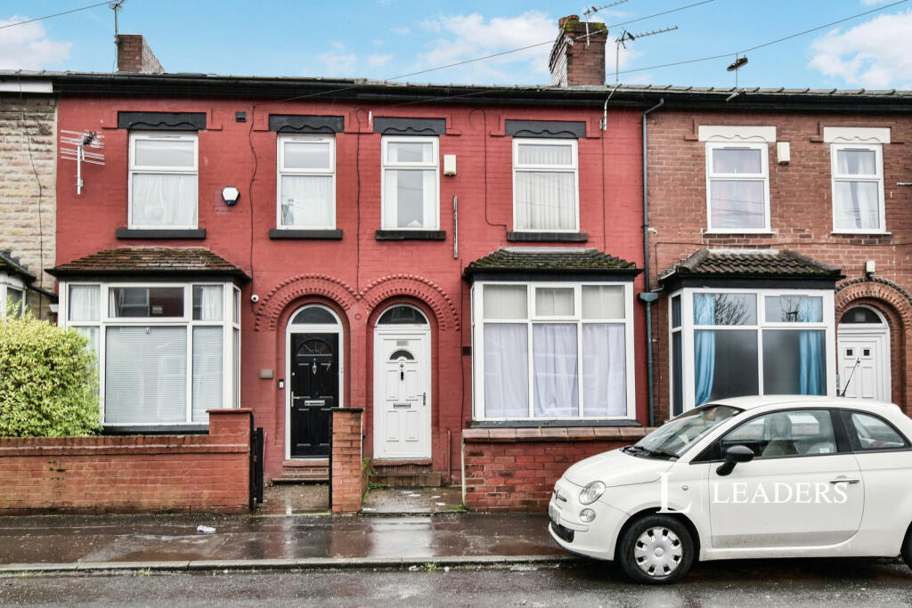 4 bed Mid Terraced House for rent in Stockport. From Leaders Lettings - Manchester 4 bed Mid Terraced House for rent in Stockport. From Leaders Lettings - Manchester