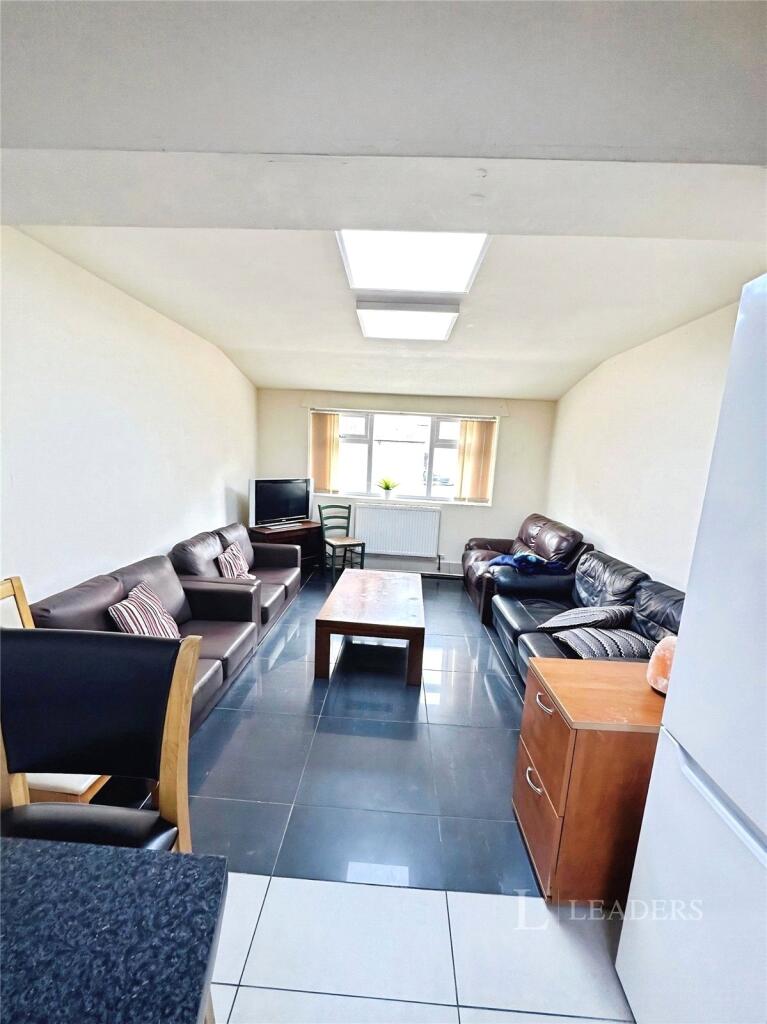 8 bed Detached for rent in Manchester. From Leaders Lettings - Manchester 8 bed Detached for rent in Manchester. From Leaders Lettings - Manchester