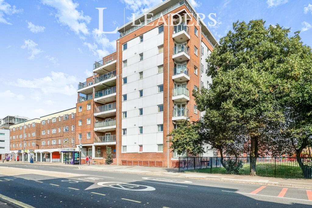 2 bed 1st Floor Flat for rent in Portsmouth. From Leaders Lettings - Southsea