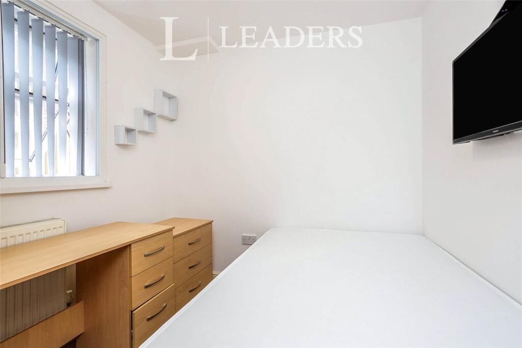 1 bed Detached for rent in Portsmouth. From Leaders Lettings - Southsea