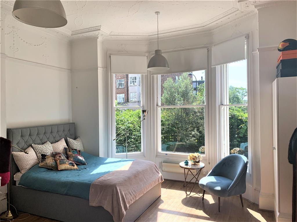 4 bed Studio for rent in Hampstead. From LONDON HABITAT