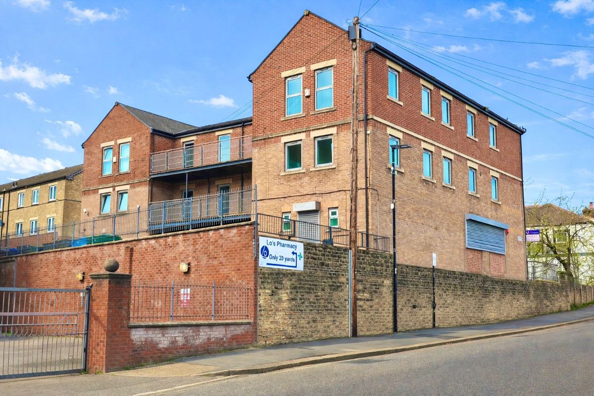 5 bed 1st Floor Flat for rent in Sheffield. From MAF Properties - Sheffield
