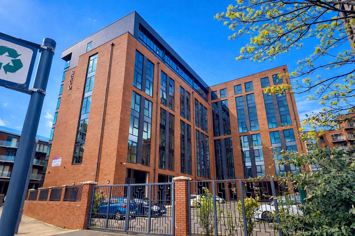 3 bed Apartment for rent in Sheffield. From MAF Properties - Sheffield