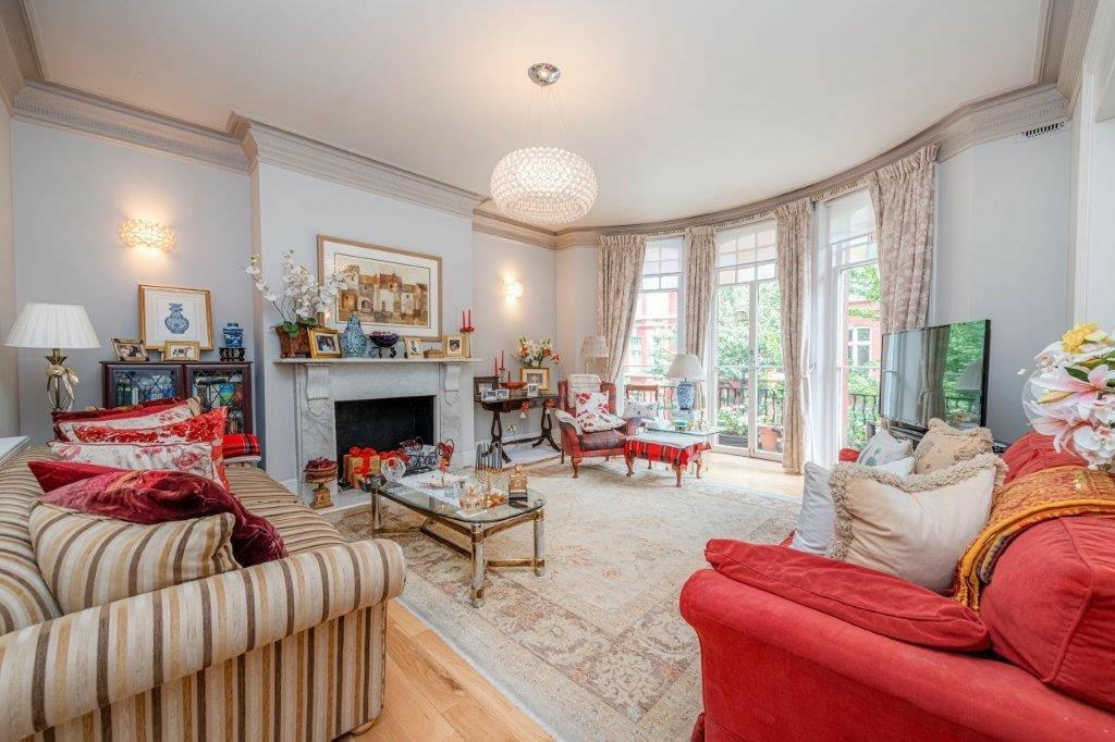 4 bed Apartment for rent in Camden Town. From The Real Property Experts - London