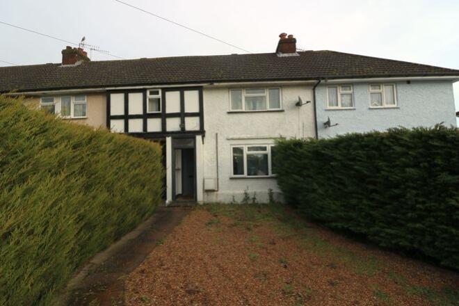 5 bed Mid Terraced House for rent in Bishopsgate. From Nevin and Wells Residential - Egham
