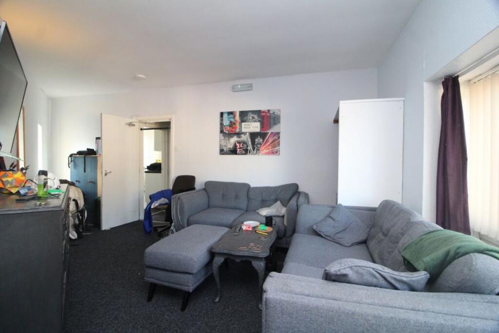 5 bed House Share for rent in Sheffield. From Nicholas Humphreys - Sheffield