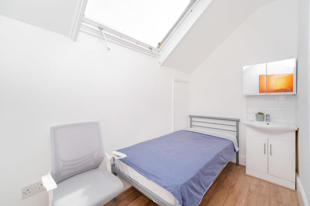 0 bed Studio for rent in London. From Northfields - The Broadway