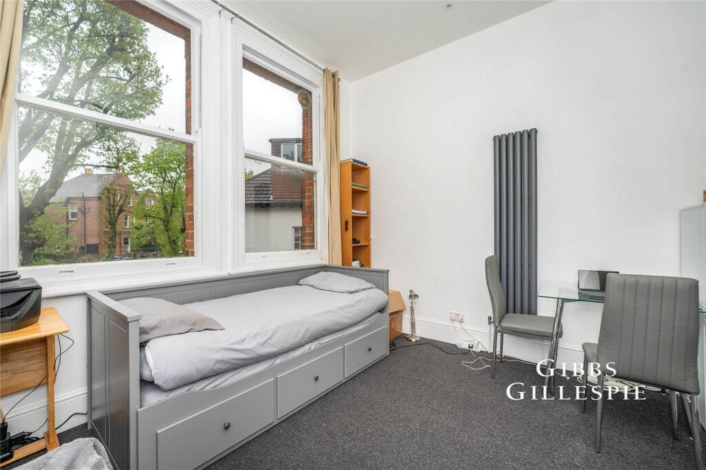 4 bed Studio for rent in London. From Northfields - The Broadway 4 bed Studio for rent in London. From Northfields - The Broadway
