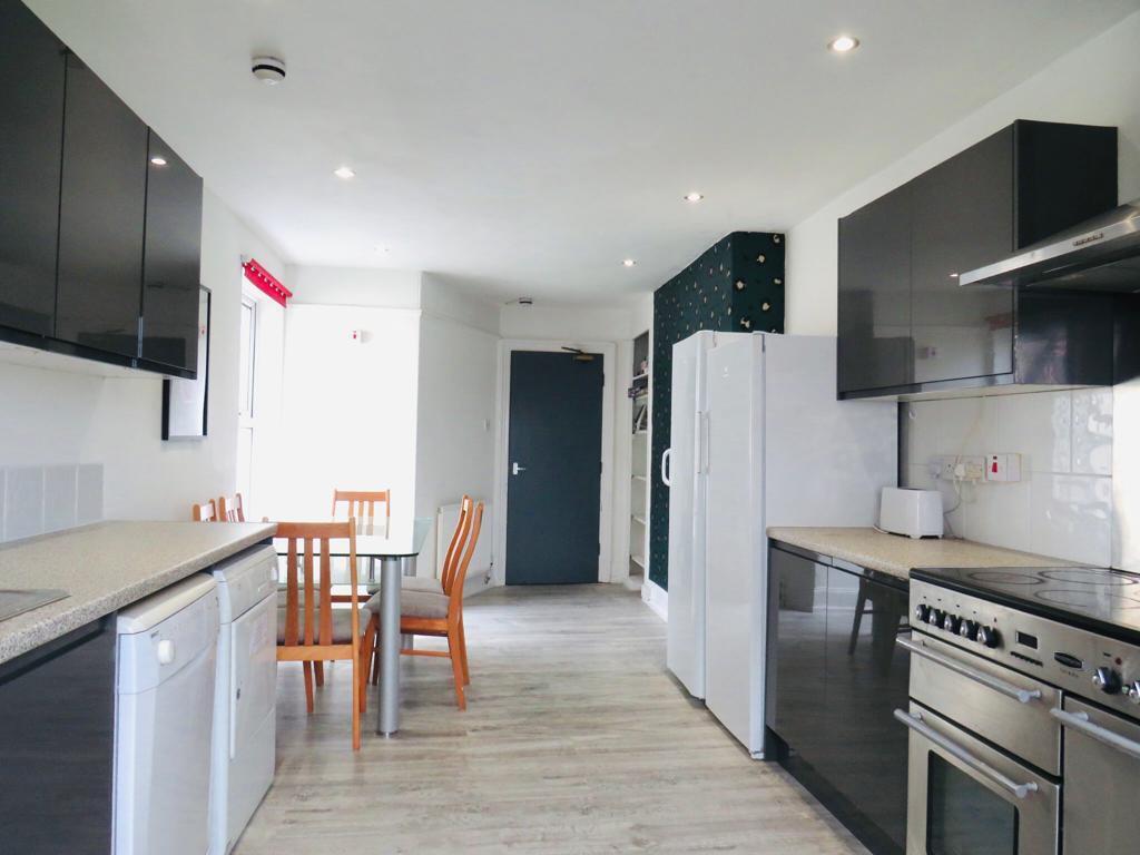 8 bed House Share for rent in Plymouth. From City Lets - Plymouth