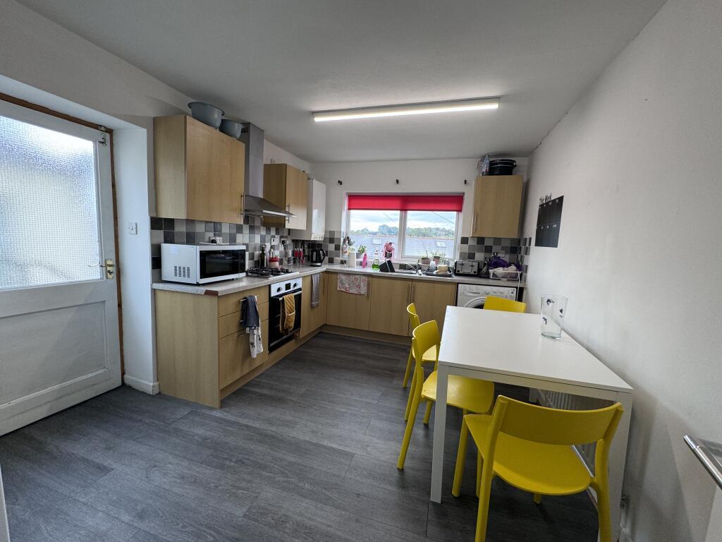 3 bed House Share for rent in Plymouth. From City Lets - Plymouth