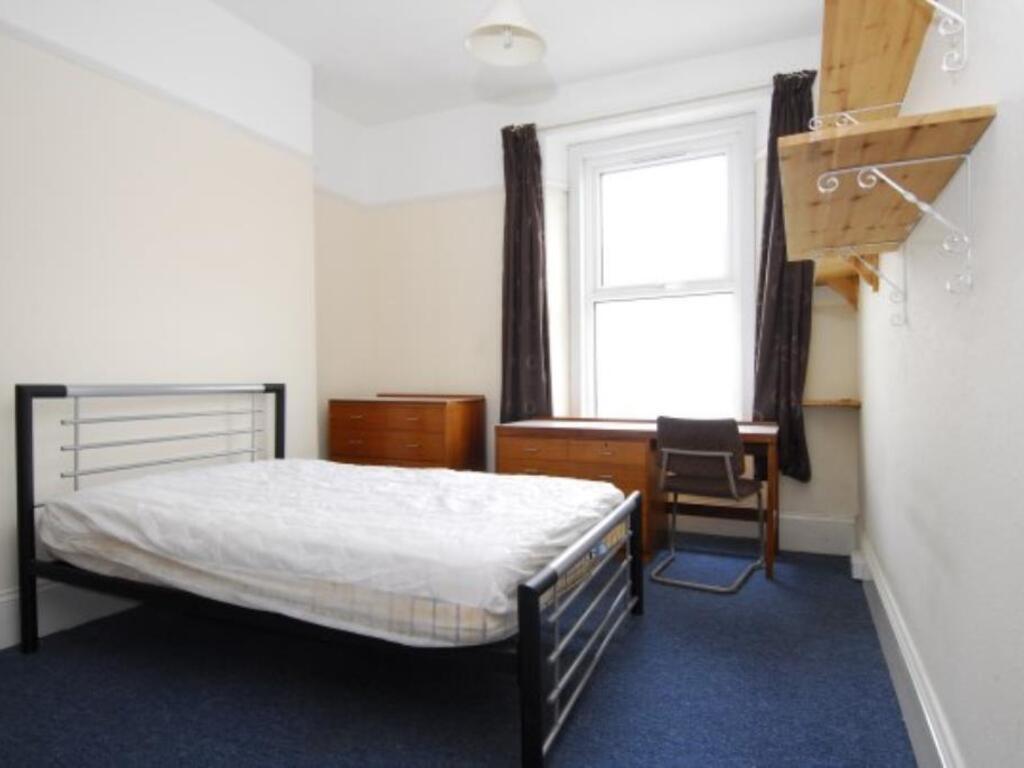 5 bed House Share for rent in Plymouth. From City Lets - Plymouth