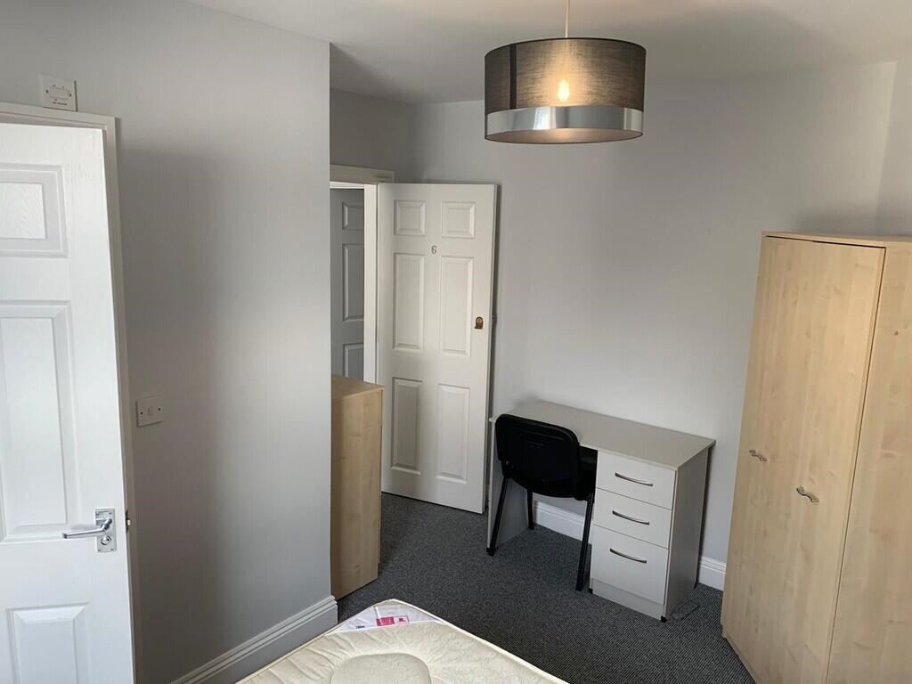 6 bed House Share for rent in Plymouth. From City Lets - Plymouth