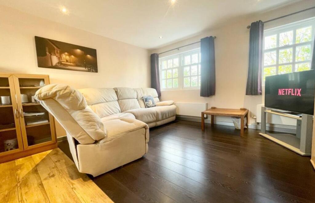 2 bed Town House for rent in Exeter. From Northwood - Exeter