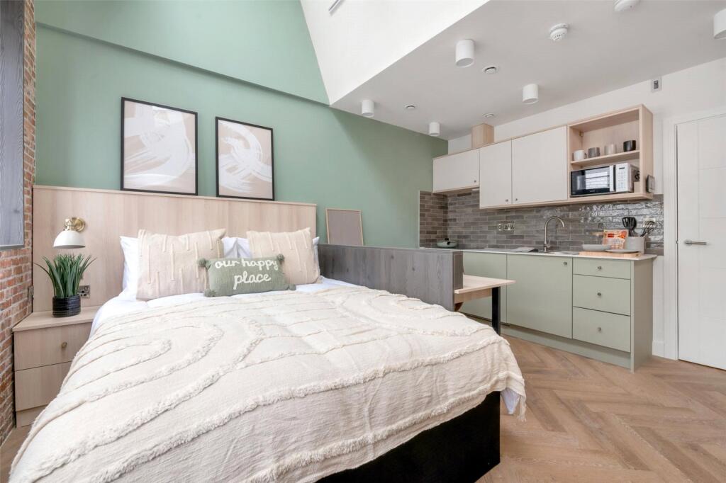 4 bed Studio for rent in Leicester. From Oliver Rayns - Leicester