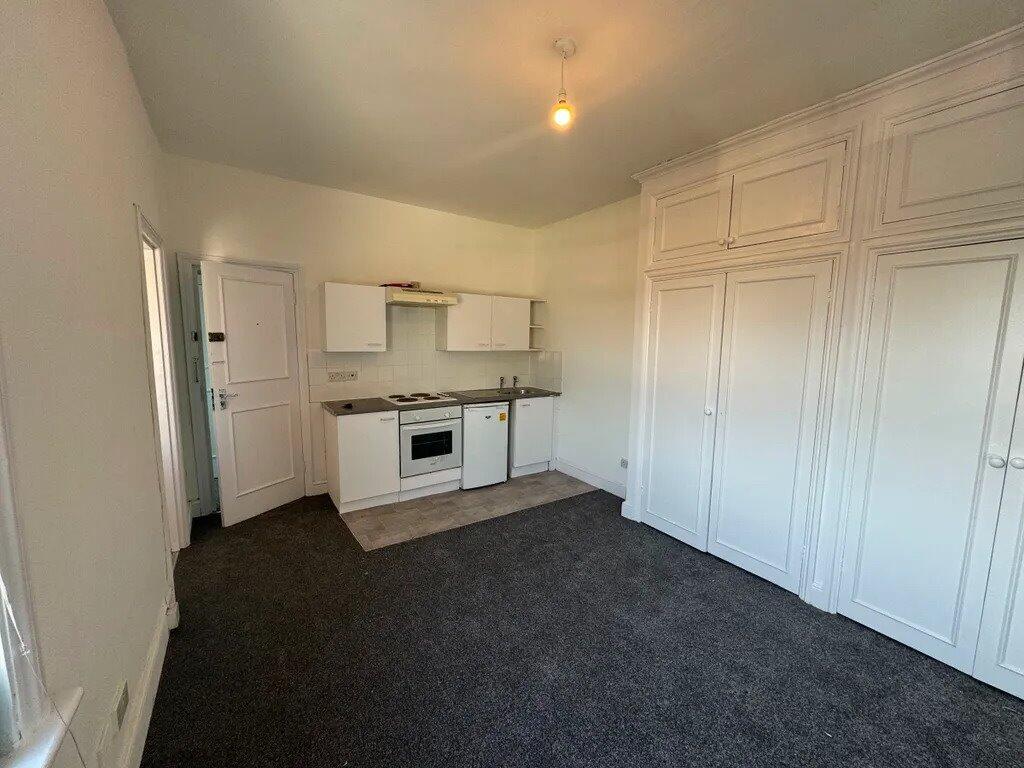 0 bed 1st Floor Flat for rent in Willesden. From parkinsonfarr - Willesden Green