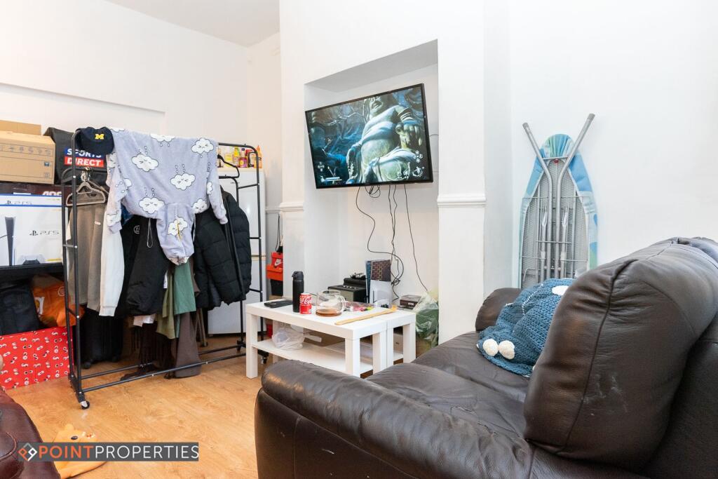 4 bed Mid Terraced House for rent in Liverpool. From Point Properties - Liverpool