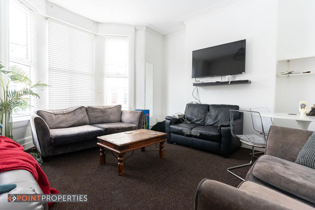 6 bed Mid Terraced House for rent in Liverpool. From Point Properties - Liverpool