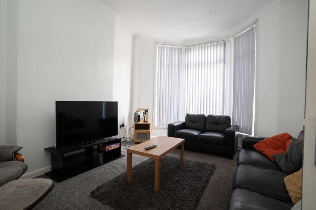 4 bed Mid Terraced House for rent in Liverpool. From Point Properties - Liverpool 4 bed Mid Terraced House for rent in Liverpool. From Point Properties - Liverpool
