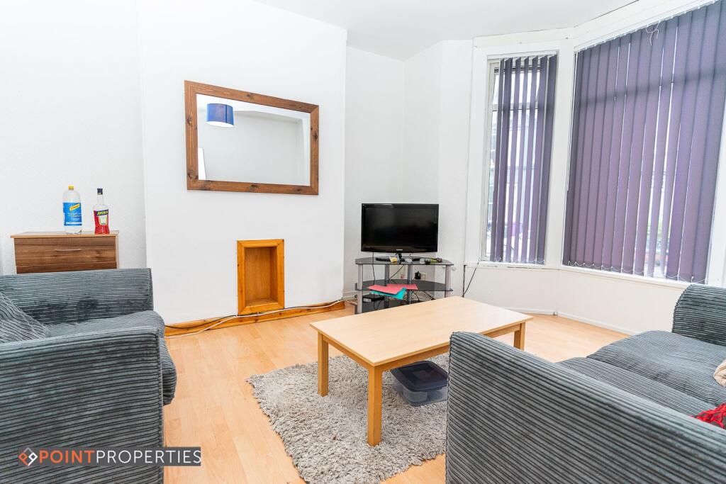 5 bed Mid Terraced House for rent in Liverpool. From Point Properties - Liverpool