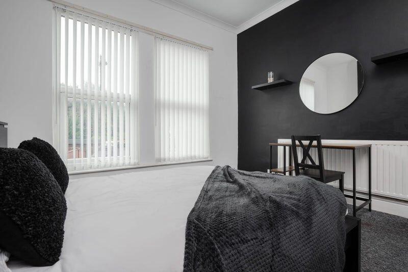 9 bed Mid Terraced House for rent in Liverpool. From Point Properties - Liverpool
