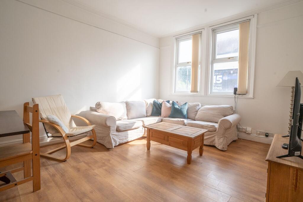 5 bed 1st Floor Flat for rent in Liverpool. From Point Properties - Liverpool