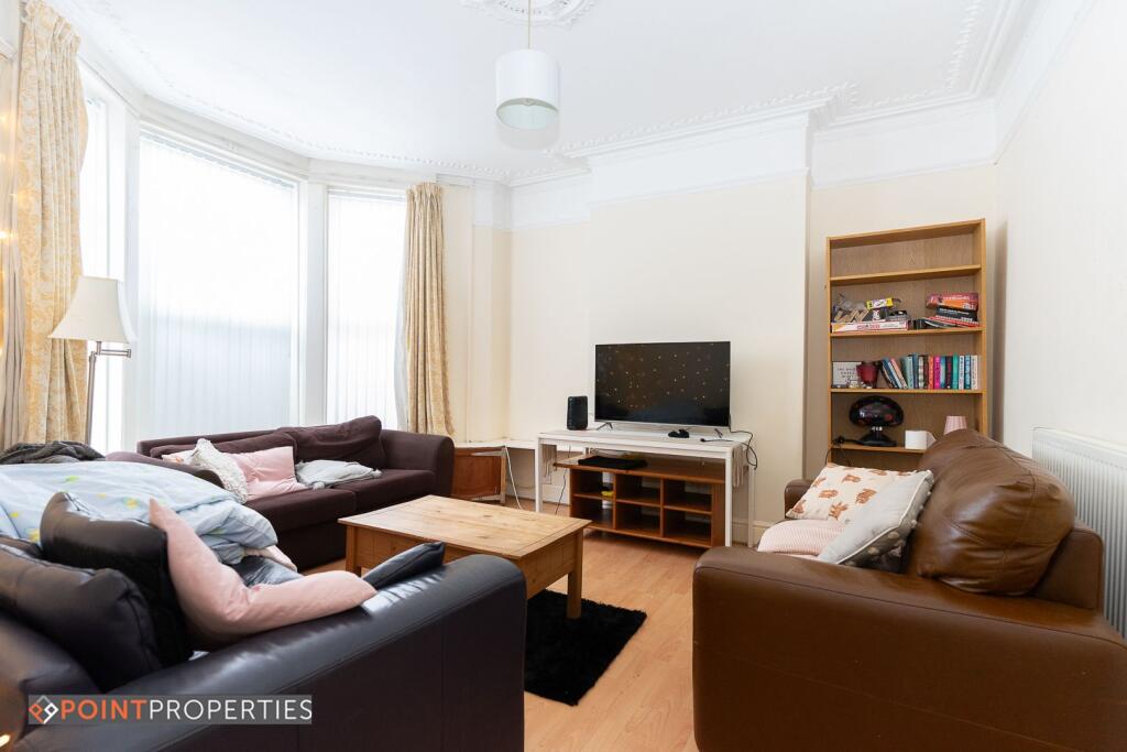 6 bed Mid Terraced House for rent in Liverpool. From Point Properties - Liverpool