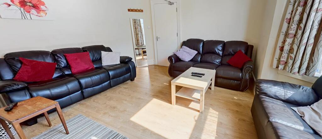 5 bed Mid Terraced House for rent in Liverpool. From Point Properties - Liverpool
