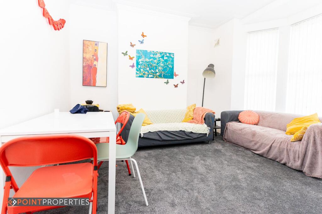 5 bed Mid Terraced House for rent in Liverpool. From Point Properties - Liverpool