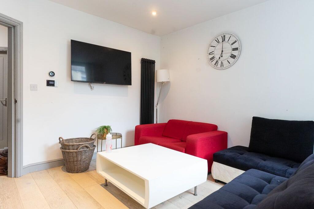 6 bed Mid Terraced House for rent in Liverpool. From Point Properties - Liverpool 6 bed Mid Terraced House for rent in Liverpool. From Point Properties - Liverpool