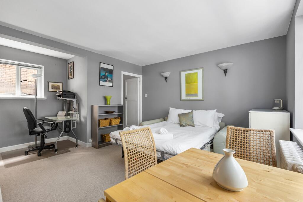 4 bed 1st Floor Flat for rent in London. From Portico - Bloomsbury 4 bed 1st Floor Flat for rent in London. From Portico - Bloomsbury