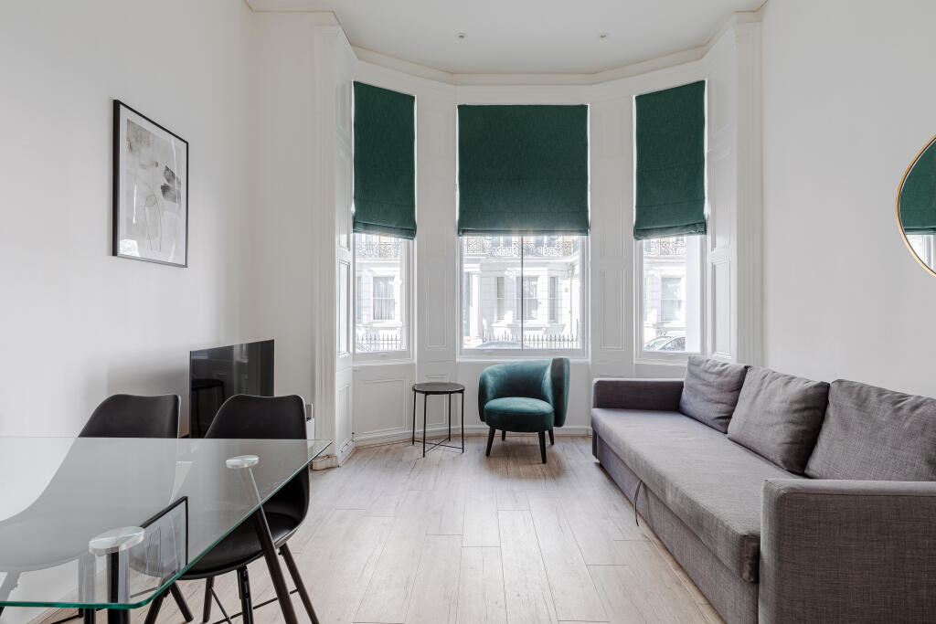 1 bed 1st Floor Flat for rent in Kensington. From PVL Properties Ltd