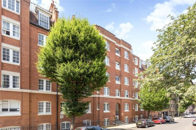 2 bed 1st Floor Flat for rent in Camden Town. From Century 21 London Central - Westminster