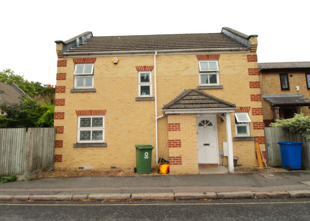 4 bed House Share for rent in London. From RE/MAX Vision - London