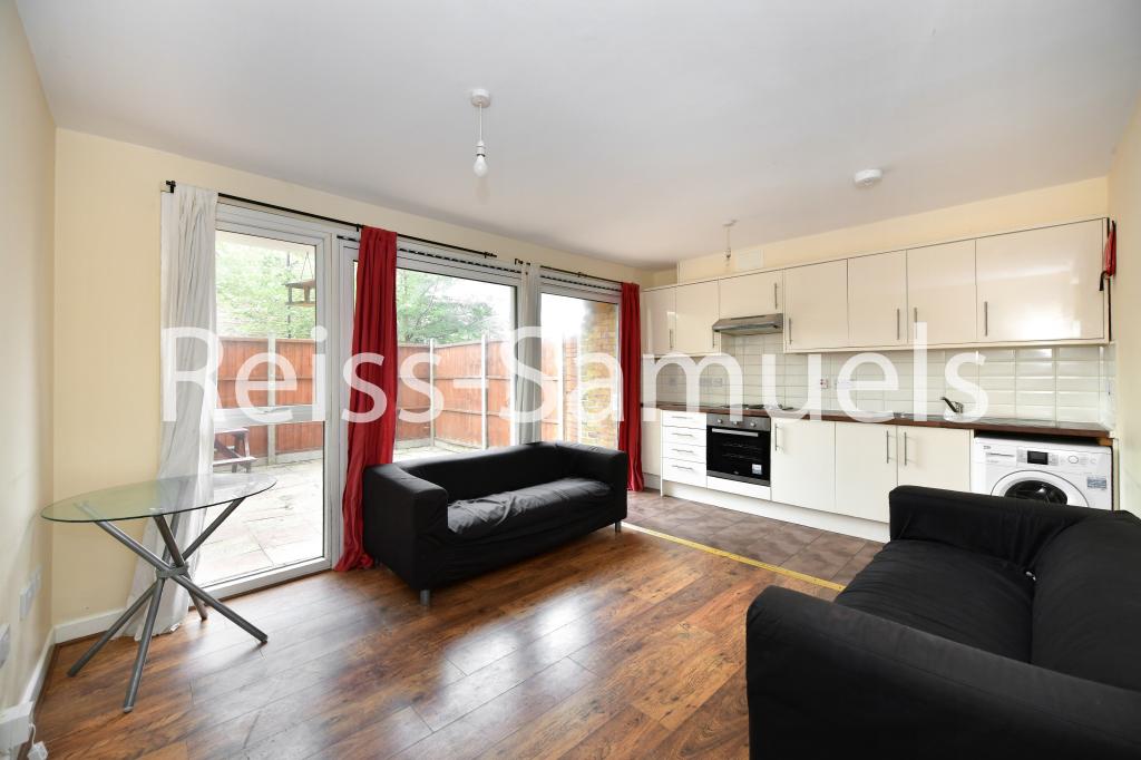 4 bed Maisonette for rent in London. From Reiss-Samuels