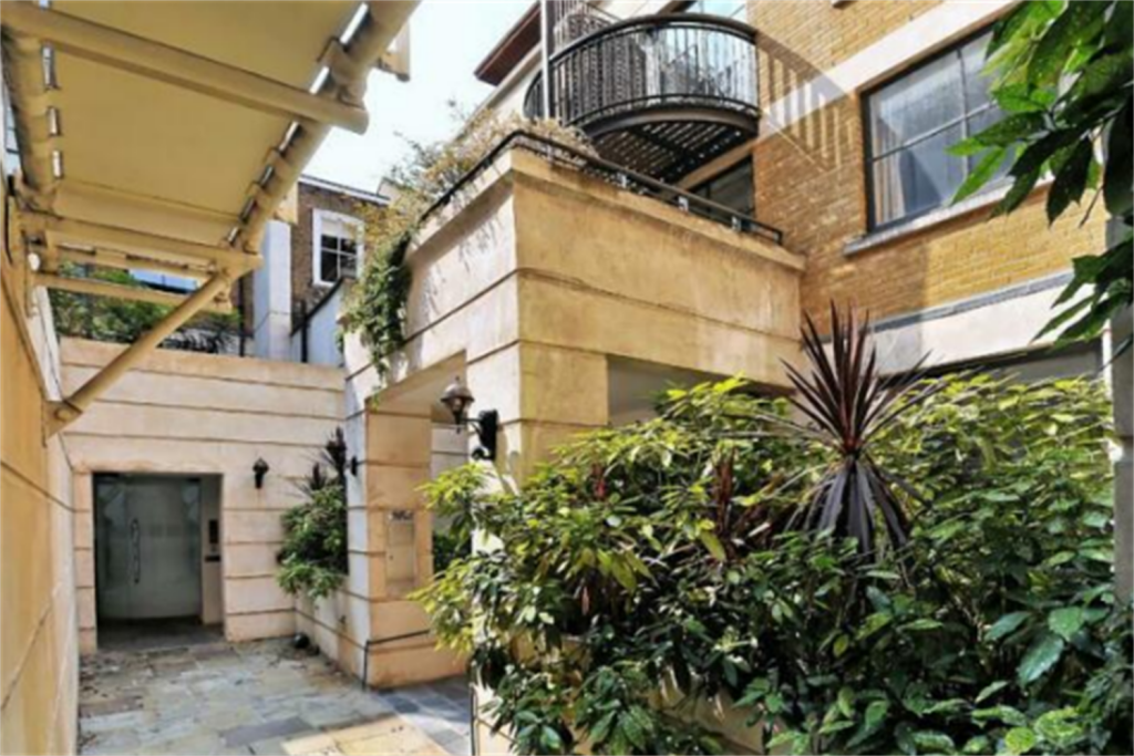 4 bed Apartment for rent in London. From relocate-me.co.uk - London 4 bed Apartment for rent in London. From relocate-me.co.uk - London