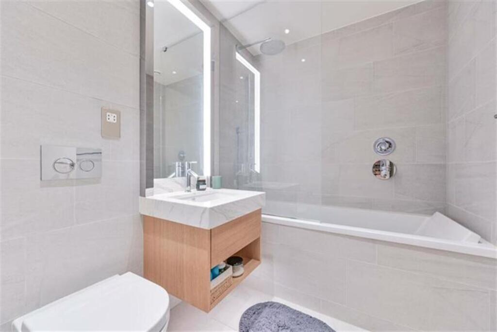 2 bed Apartment for rent in Stepney. From relocate-me.co.uk - London 2 bed Apartment for rent in Stepney. From relocate-me.co.uk - London