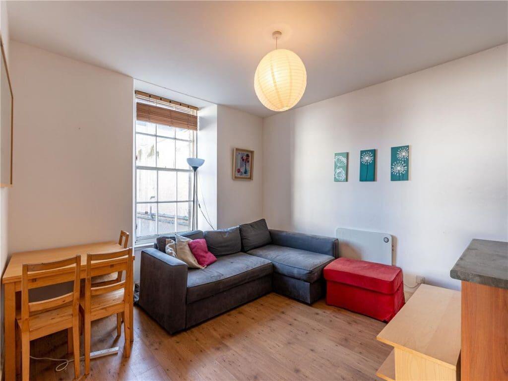 2 bed 1st Floor Flat for rent in Edinburgh. From SouthSide Property Management - Edinburgh 2 bed 1st Floor Flat for rent in Edinburgh. From SouthSide Property Management - Edinburgh