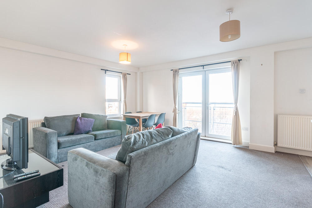 3 bed 1st Floor Flat for rent in Edinburgh. From SouthSide Property Management - Edinburgh 3 bed 1st Floor Flat for rent in Edinburgh. From SouthSide Property Management - Edinburgh