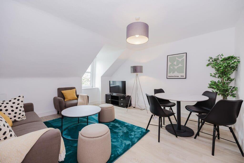 4 bed 1st Floor Flat for rent in Edinburgh. From SouthSide Property Management - Edinburgh