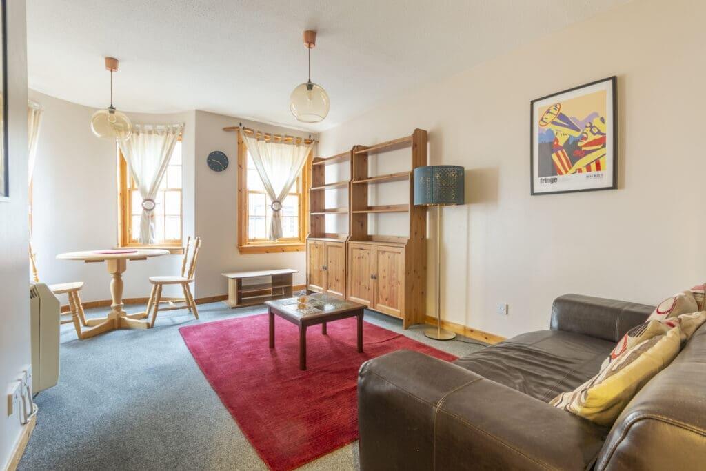 1 bed 1st Floor Flat for rent in Edinburgh. From SouthSide Property Management - Edinburgh