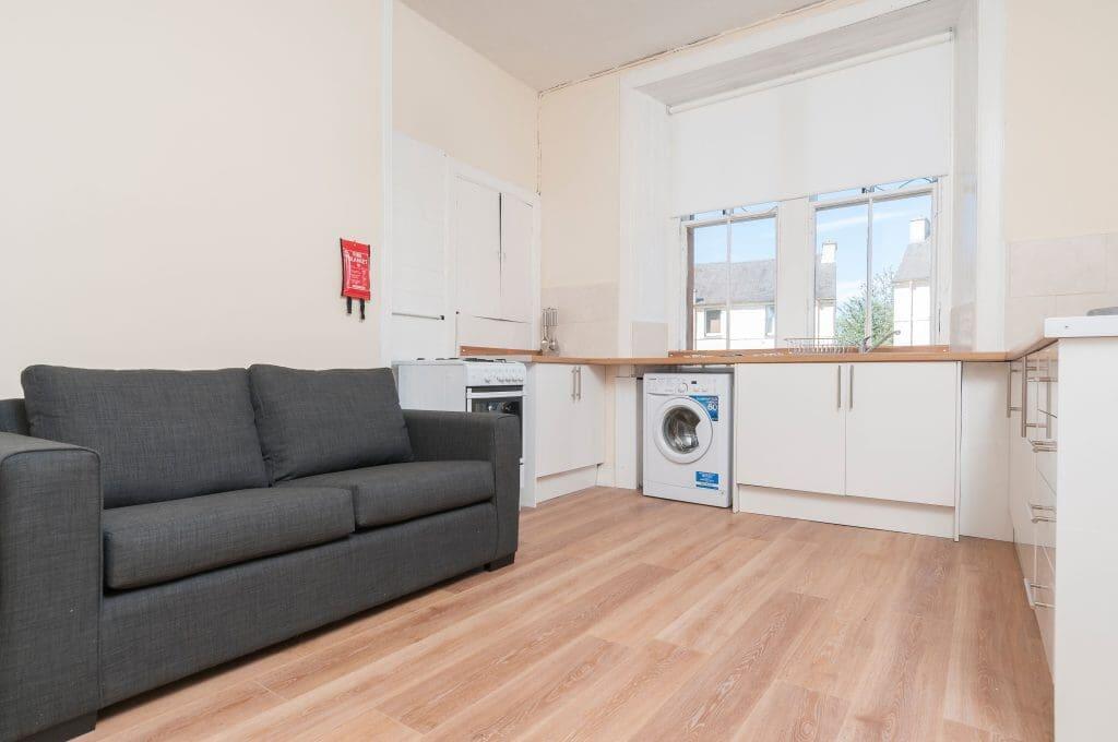1 bed 1st Floor Flat for rent in Edinburgh. From SouthSide Property Management - Edinburgh